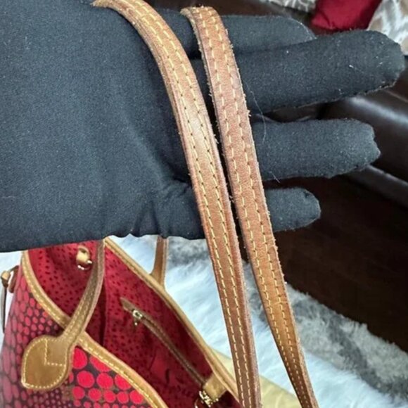 Yayoi Kusama x Louis Vuitton Red Waves Monogram Neverfull MM Tote Bag - Picture 9 of 16